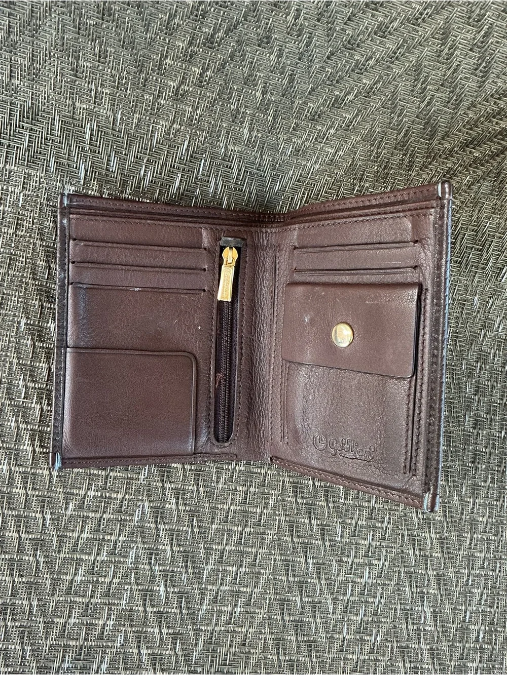 Goldlion Brown Leather Men’s Bifold Wallet